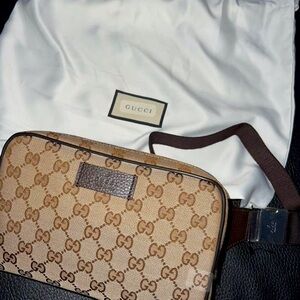 Gucci unisex belt bag - preloved
